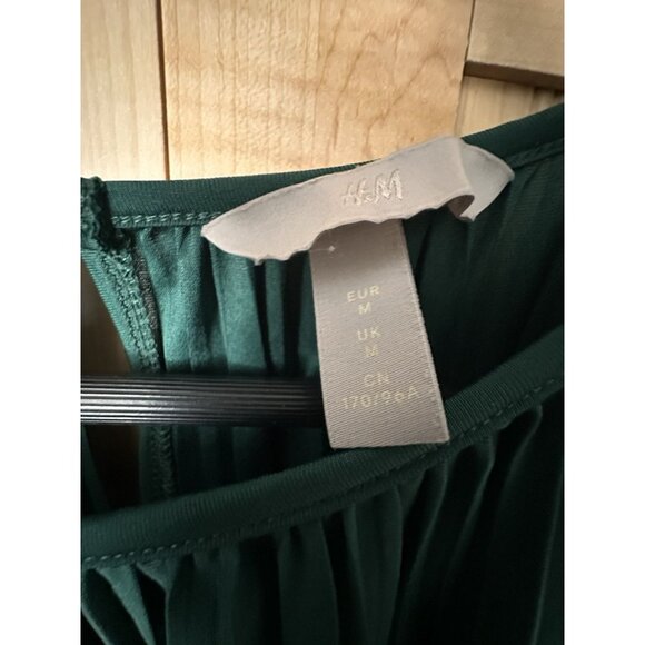H&M Pleated Emerald Green String Tie Dress Size Size M Holiday Party Christmas - Picture 4 of 5
